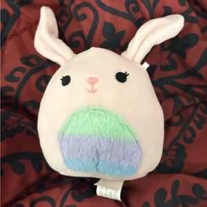 Squishmallows - Bop the Bunny with Rainbow Belly - Easter Edition
